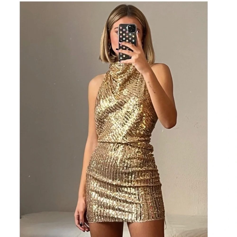 slim fit dress slacks ZARA. Gold sequin dress T.xs – Hibuy market